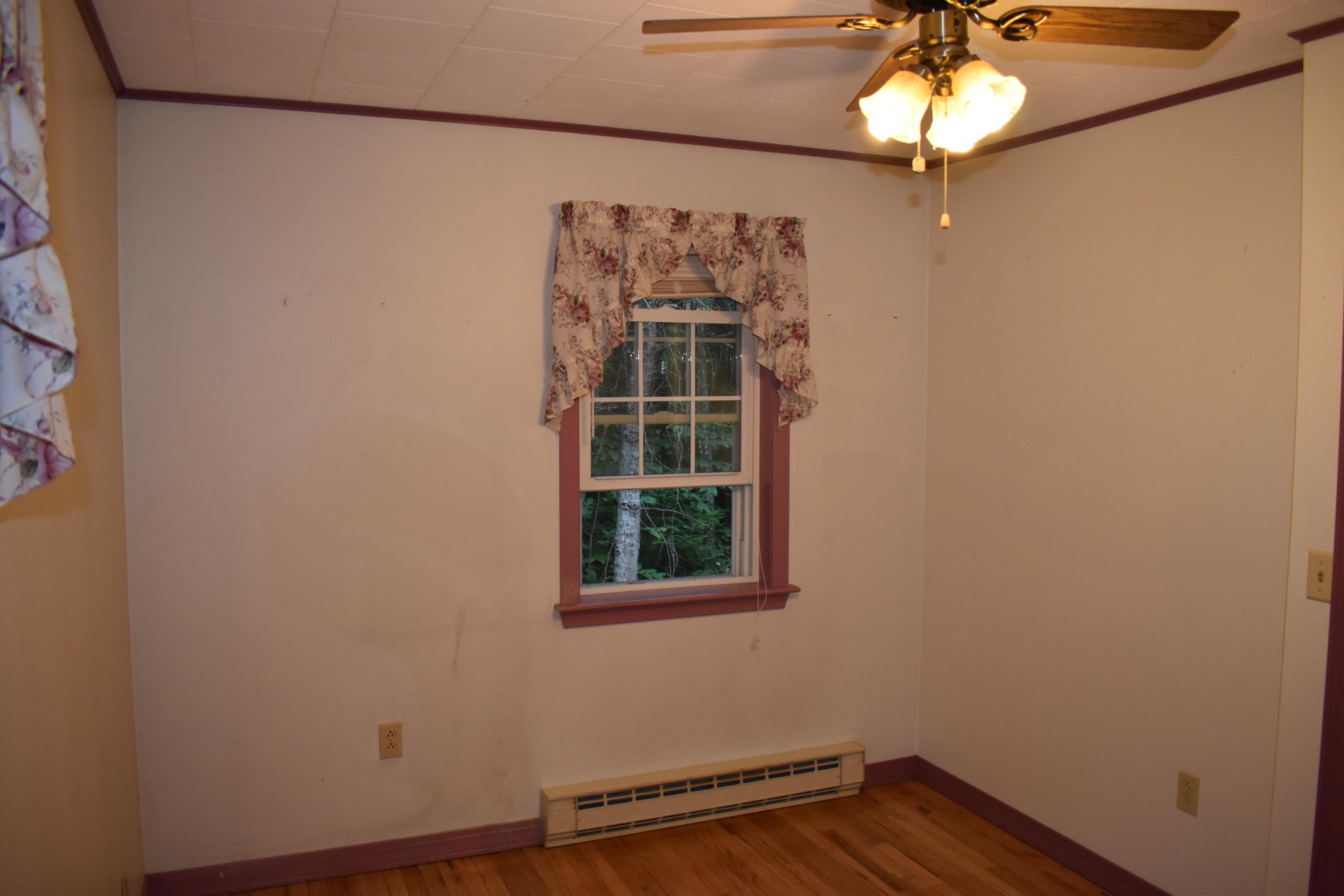 708 Lee Road Lincoln, ME 04457 - Photo 21 of 31 DSC_0022