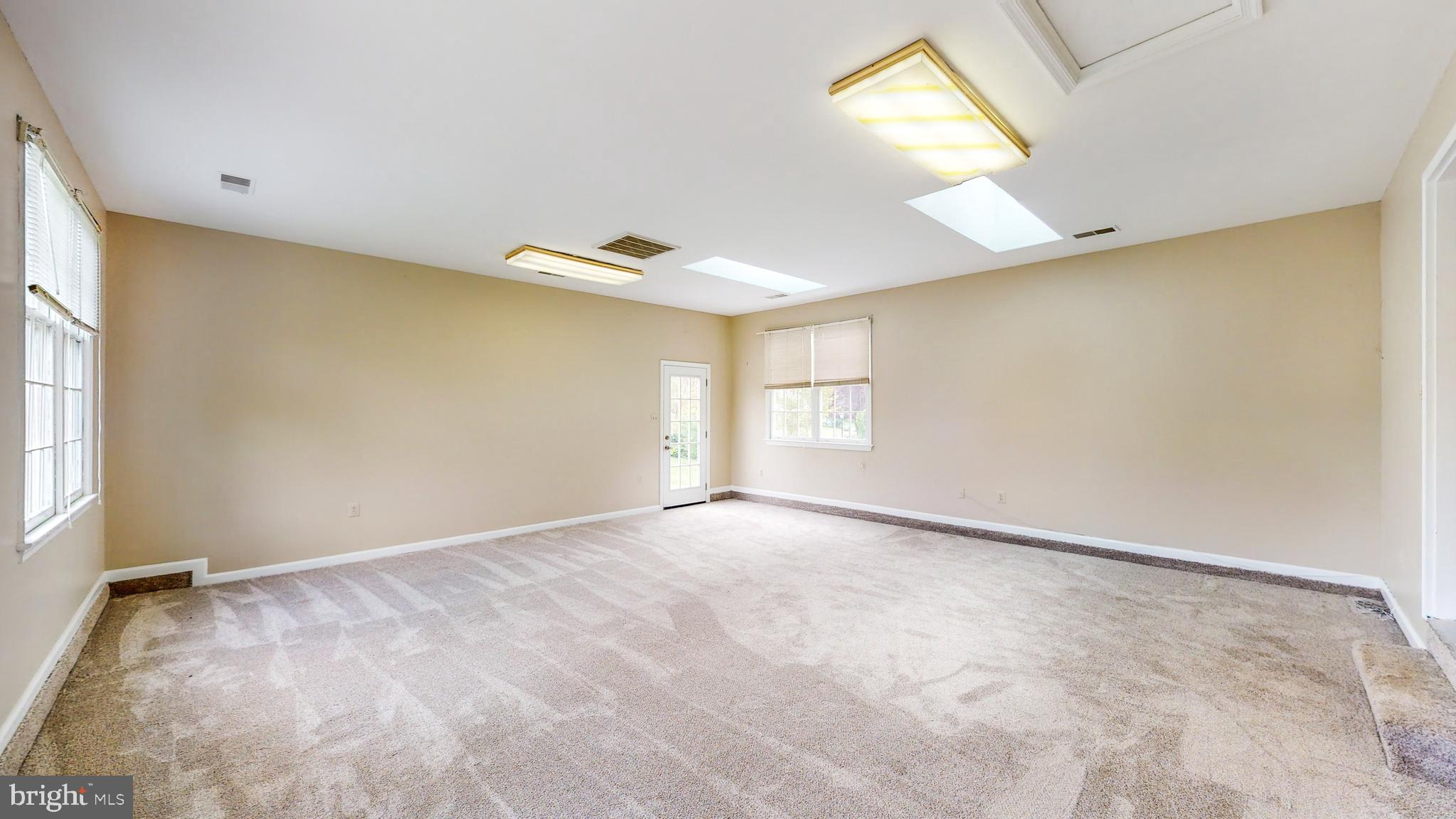 4324 Decatur Drive Woodbridge, VA 22193 - Photo 22 of 48