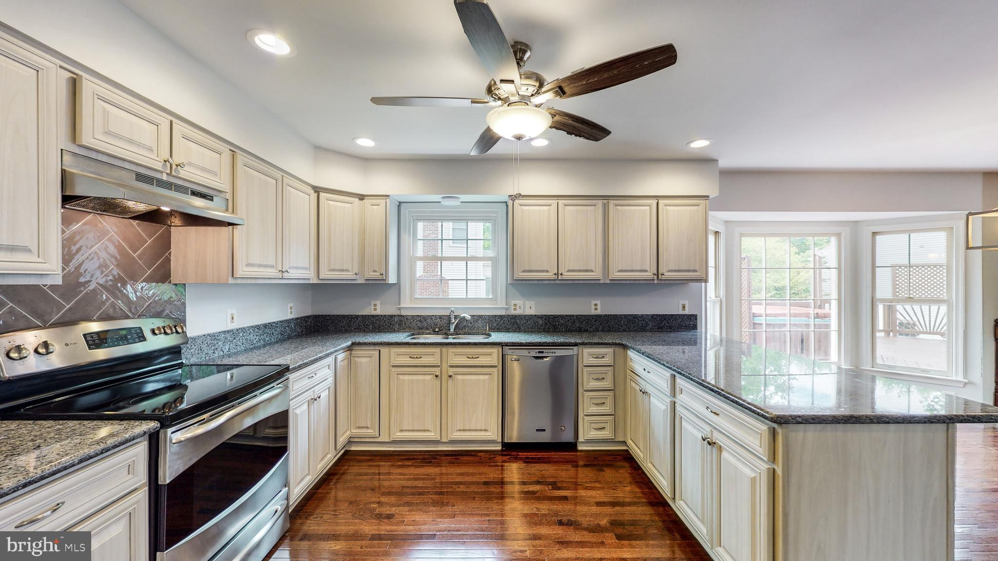 4324 Decatur Drive Woodbridge, VA 22193 - Photo 9 of 48