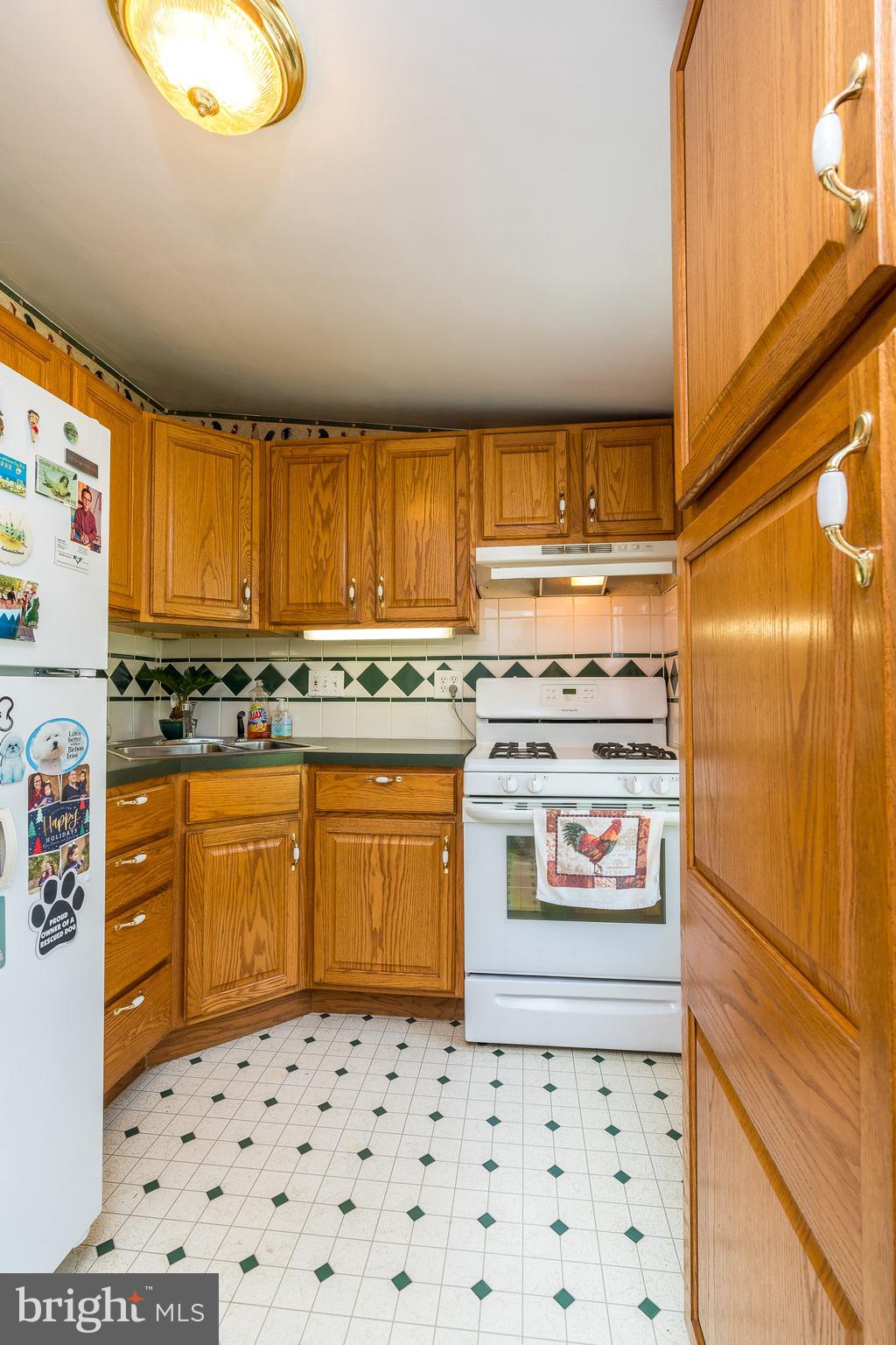 56 Reed Street Mohnton, PA 19540 - Photo 5 of 13