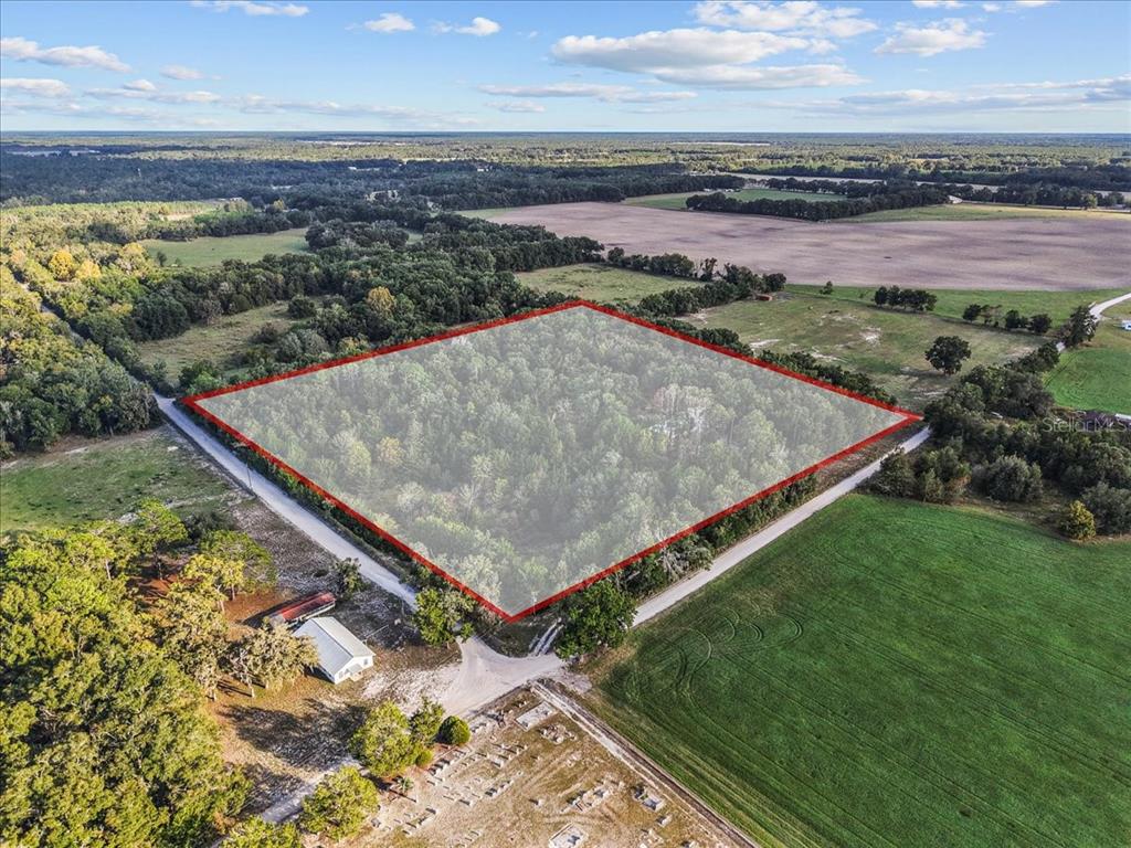 4654 Northwest 45th Avenue Bell, FL 32619 - Photo 41 of 52 a view of a tennis court