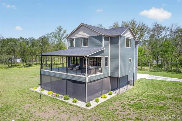 $699,900 | 24101 Brink Road, Carlyle, IL 62231