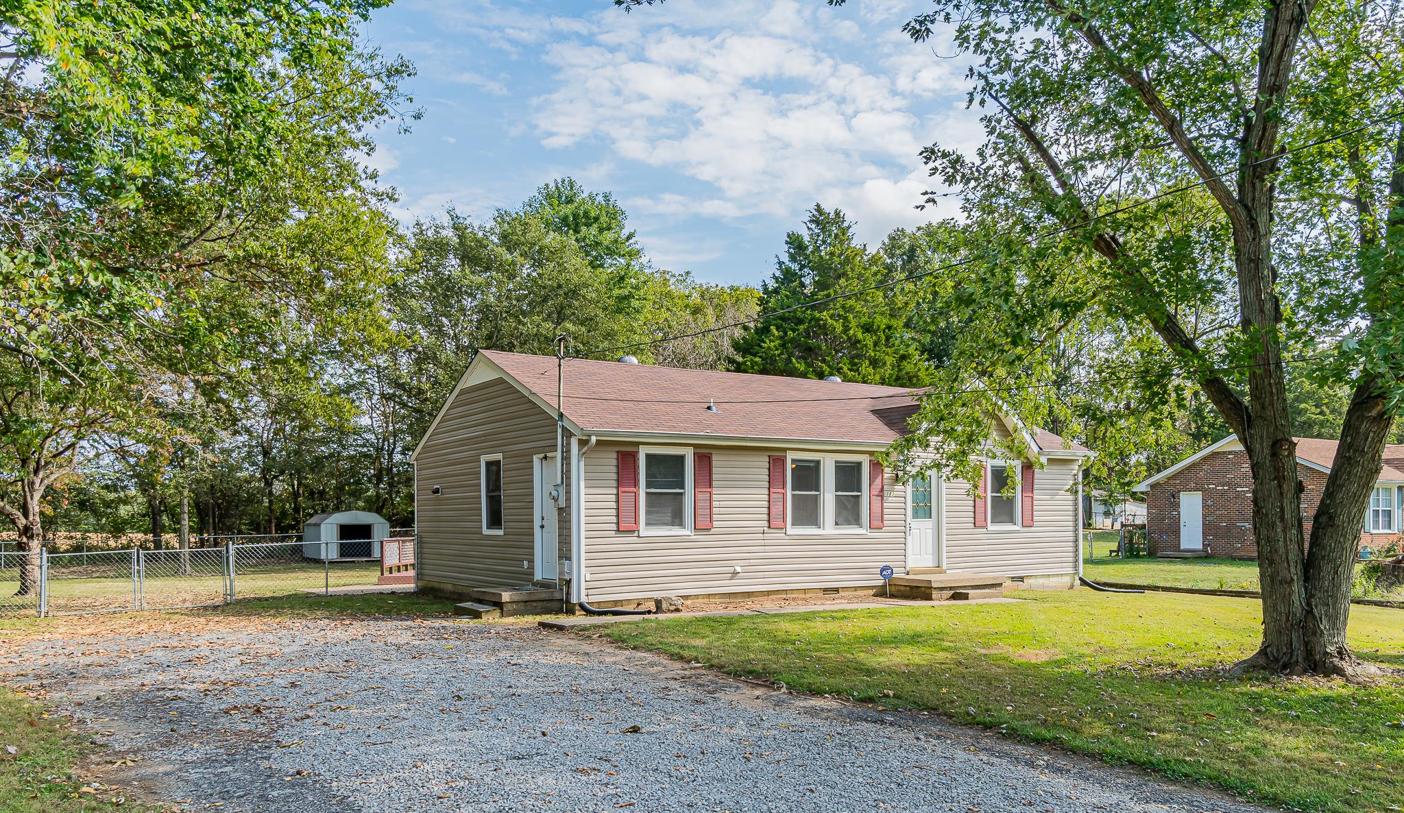 883 Lennox Road Clarksville, TN 37042 - Photo 14 of 14 Gallery Image 14