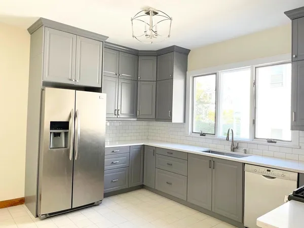 $3,000 | 150 Spruce Street, Unit 1, Watertown, MA 02472