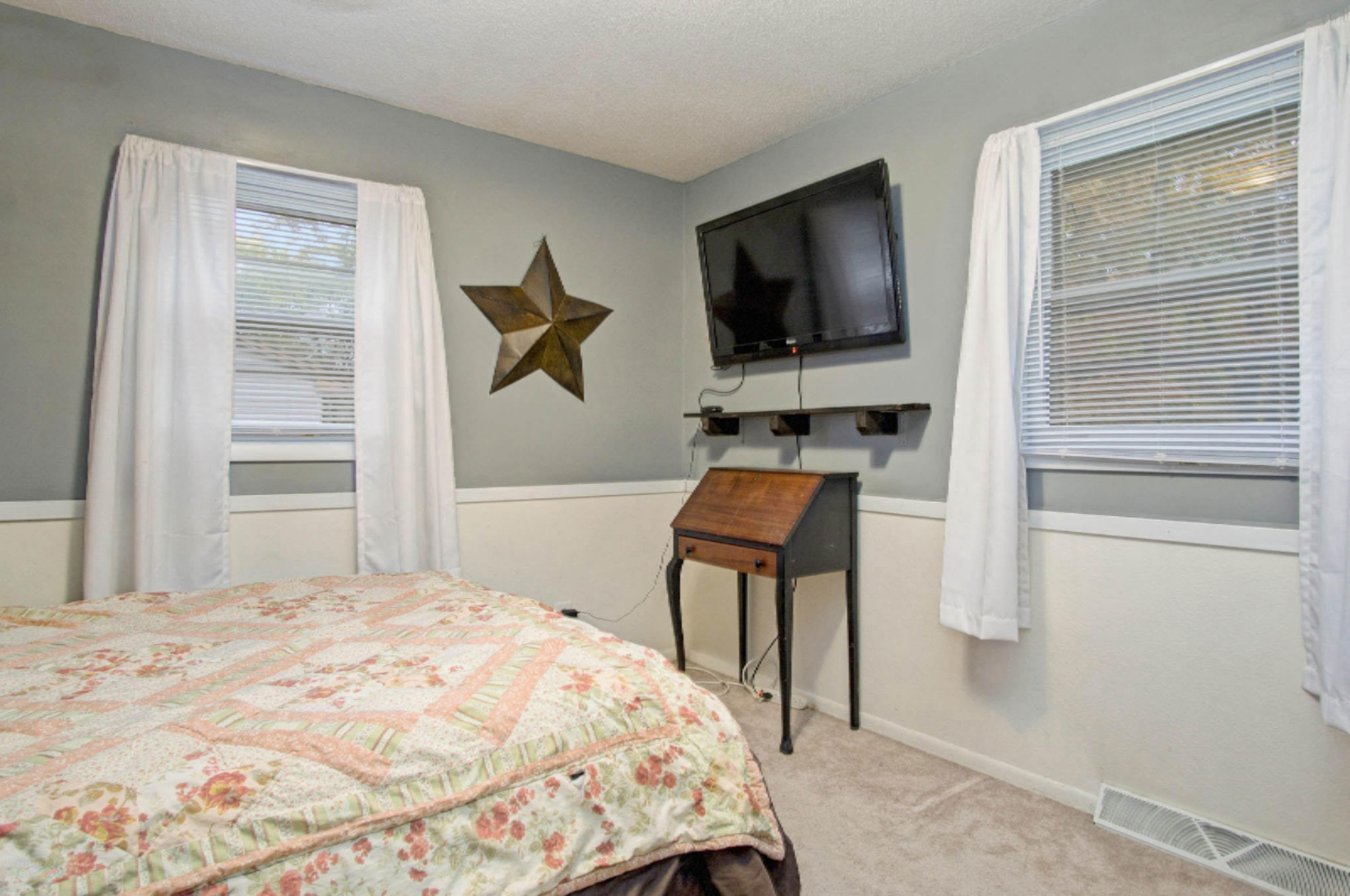 74 South Dangl Road Muskegon, MI 49442 - Photo 13 of 27 DSC06155_6