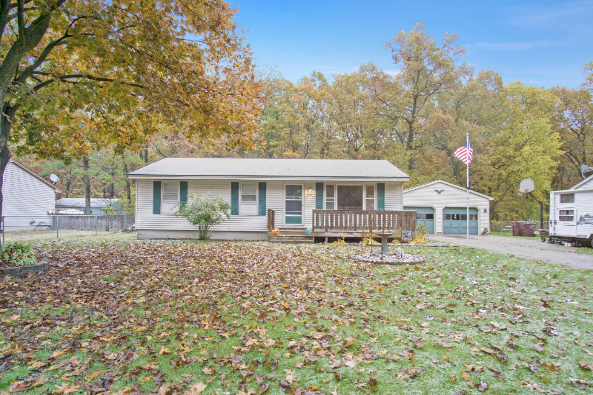 74 South Dangl Road Muskegon, MI 49442 - Photo 2 of 27 DSC06172