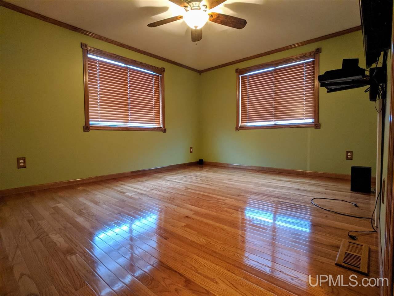 282 Sunset Lake Road Iron River, MI 49935 - Photo 6 of 27 Gallery Image 6