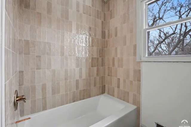 $360,000 | 6722 West 77th Terrace, Overland Park, KS 66204