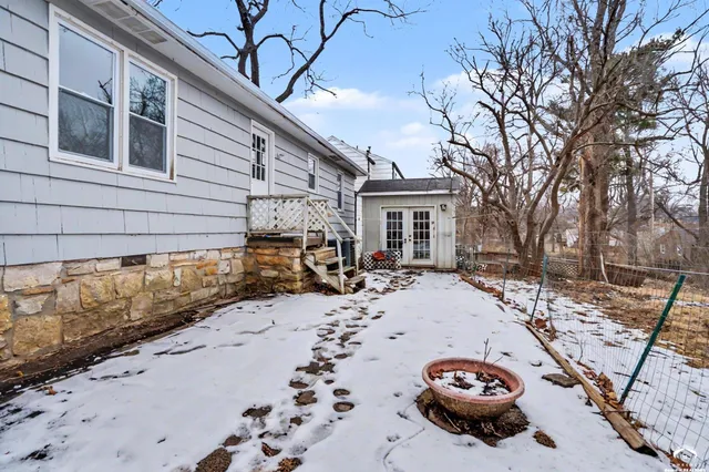 $360,000 | 6722 West 77th Terrace, Overland Park, KS 66204