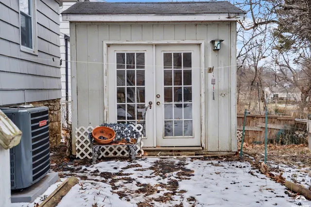 $360,000 | 6722 West 77th Terrace, Overland Park, KS 66204