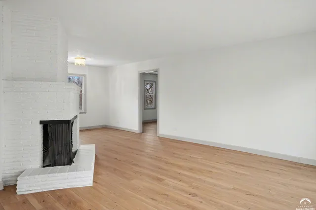 $360,000 | 6722 West 77th Terrace, Overland Park, KS 66204