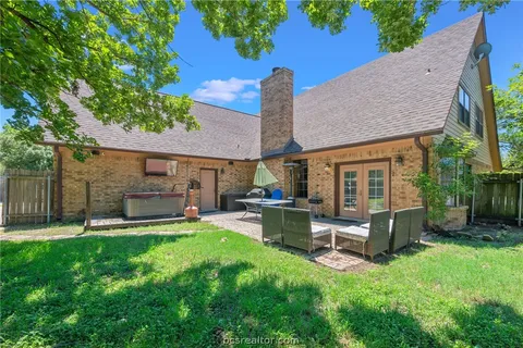 $400,000 | 2301 Barak Lane, Bryan, TX 77802
