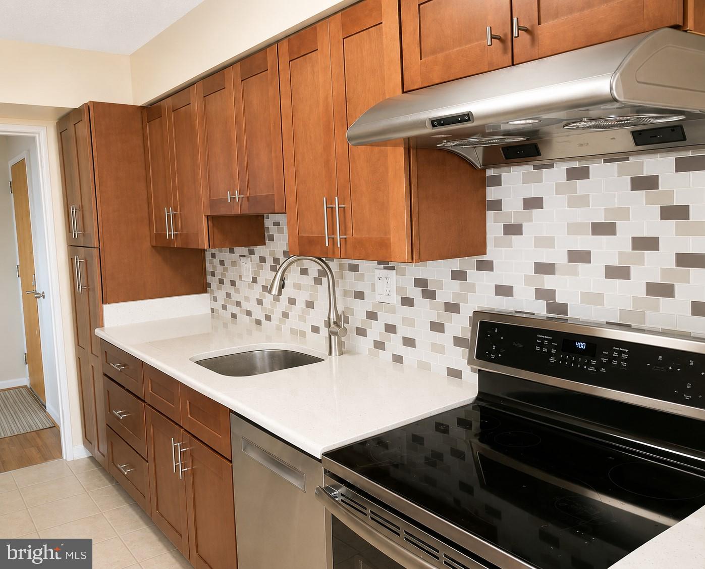 1808 Old Meadow Road, Unit 1005 McLean, VA 22102 - Photo 5 of 13