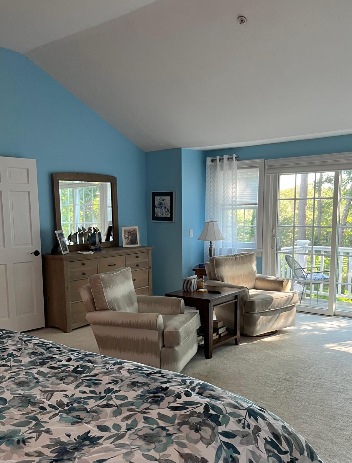 201 Dun Robin Road Mashpee, MA 02649 - Photo 17 of 27 Primary Bedroom Siting area