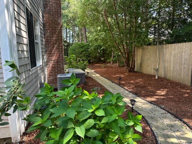 201 Dun Robin Road Mashpee, MA 02649 - Photo 4 of 27 Side Yard