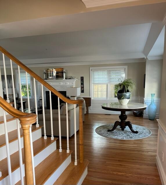 201 Dun Robin Road Mashpee, MA 02649 - Photo 6 of 27 Entry Way 2