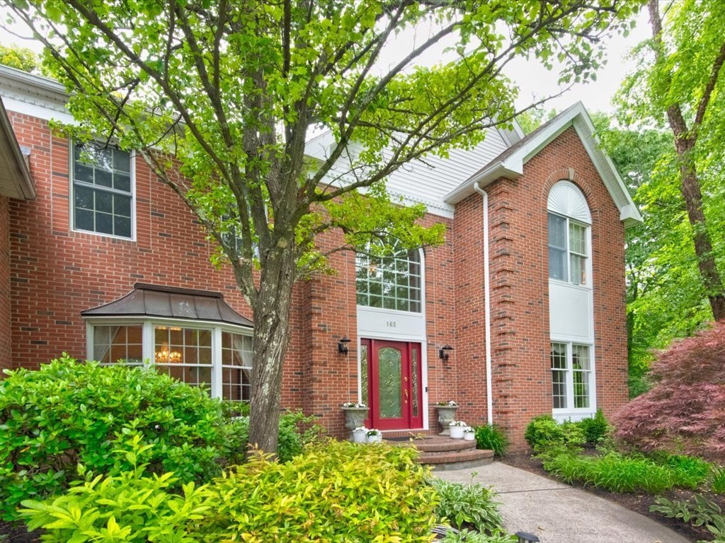 165 Waterman Road Canton, MA 02021 - Photo 3 of 40 Gallery Image 3