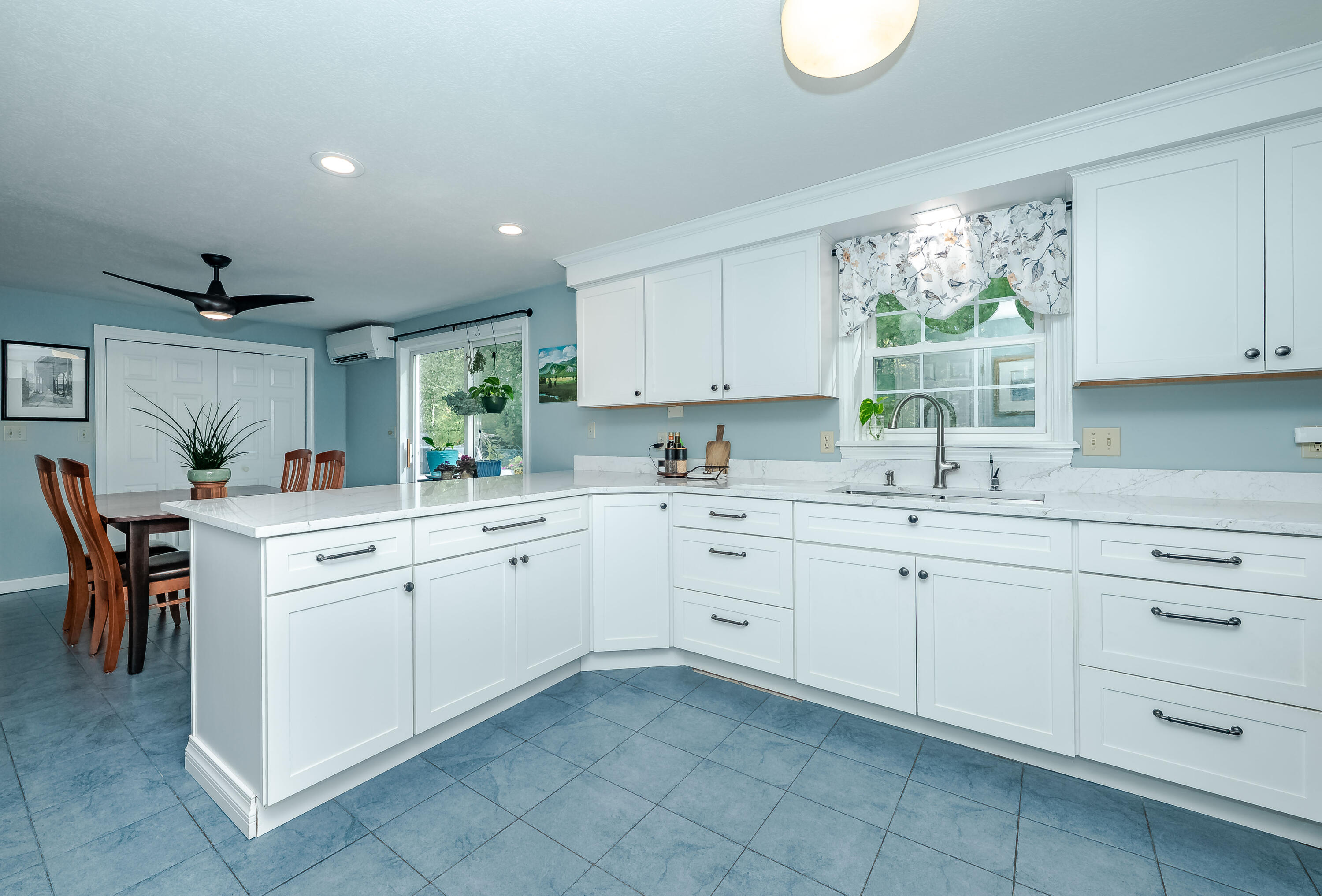 19 Alexander Drive Biddeford, ME 04005 - Photo 9 of 51 _DSC8284