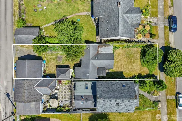 $399,950 | 2512 Cedar Street, Everett, WA 98201