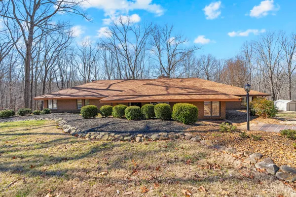 $639,000 | 40 Sarvis Ridge Road, Normandy, TN 37360