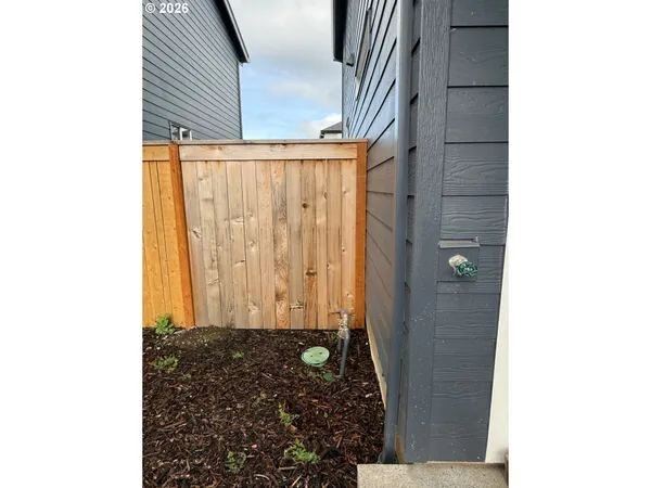 $449,000 | 2676 U Street, Springfield, OR 97477