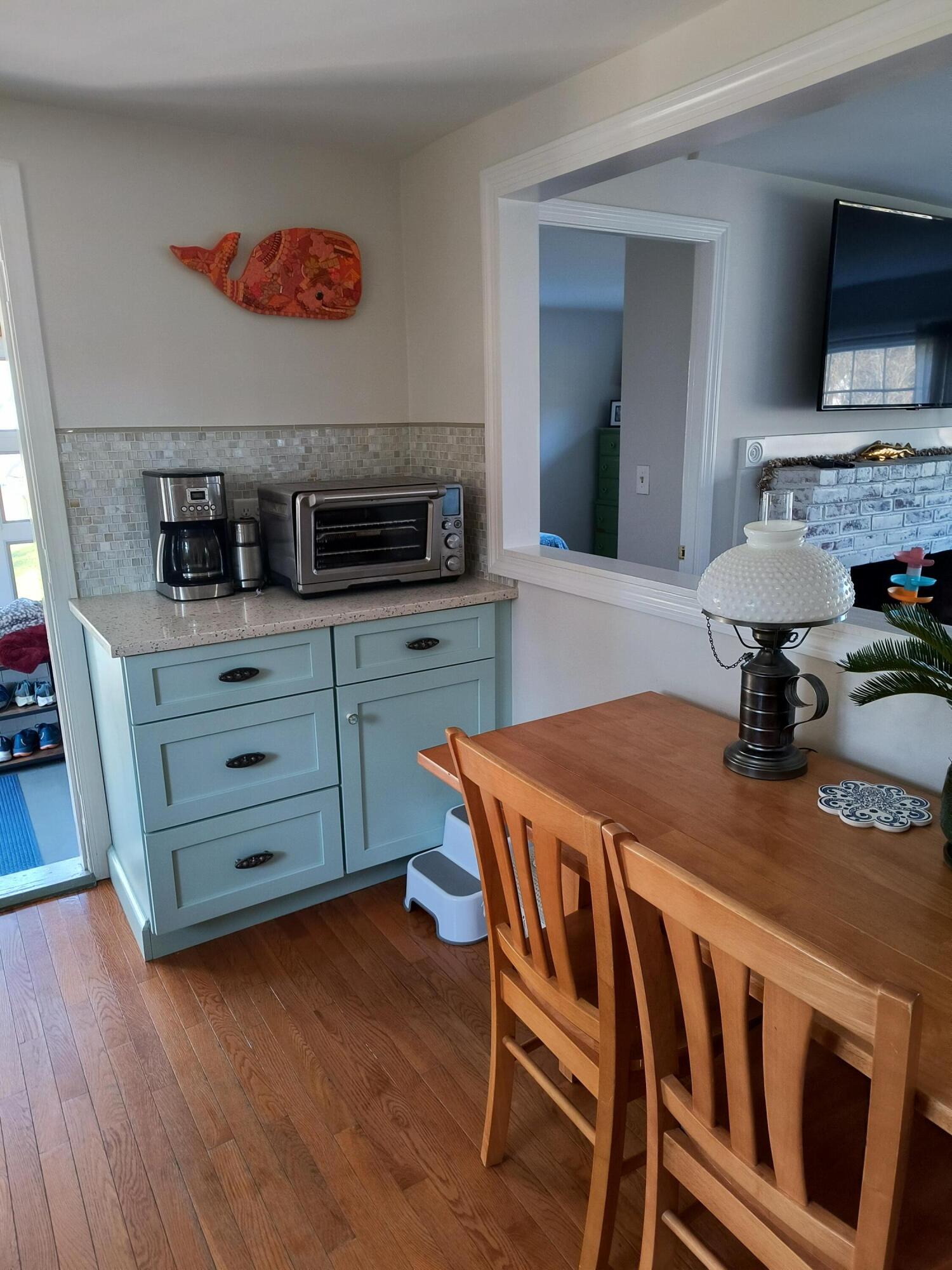 239 Paddocks Path Dennis, MA 02638 - Photo 8 of 26 Kit table