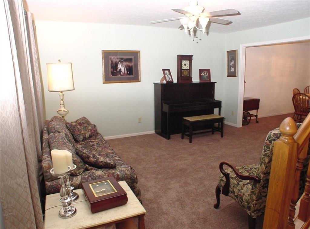 11042 Springtree Place Indianapolis, IN 46239 - Photo 2 of 24 Gallery Image 2