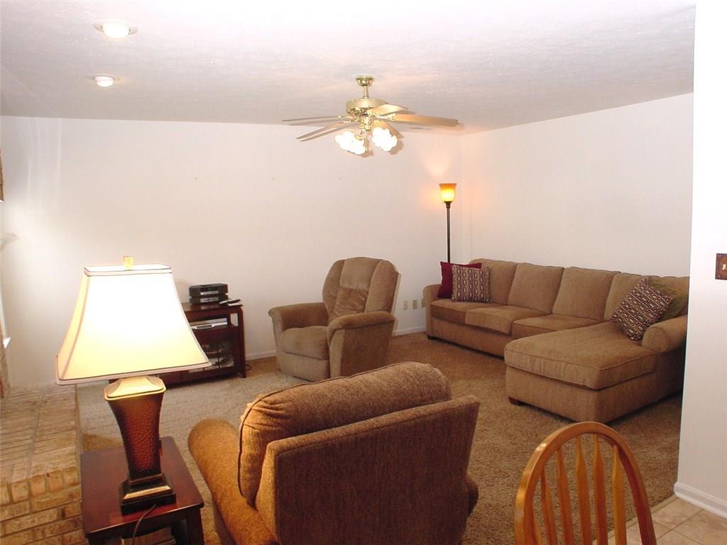 11042 Springtree Place Indianapolis, IN 46239 - Photo 13 of 24 Gallery Image 13