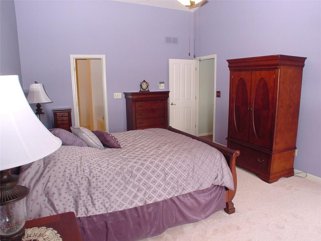 11042 Springtree Place Indianapolis, IN 46239 - Photo 17 of 24 Gallery Image 17