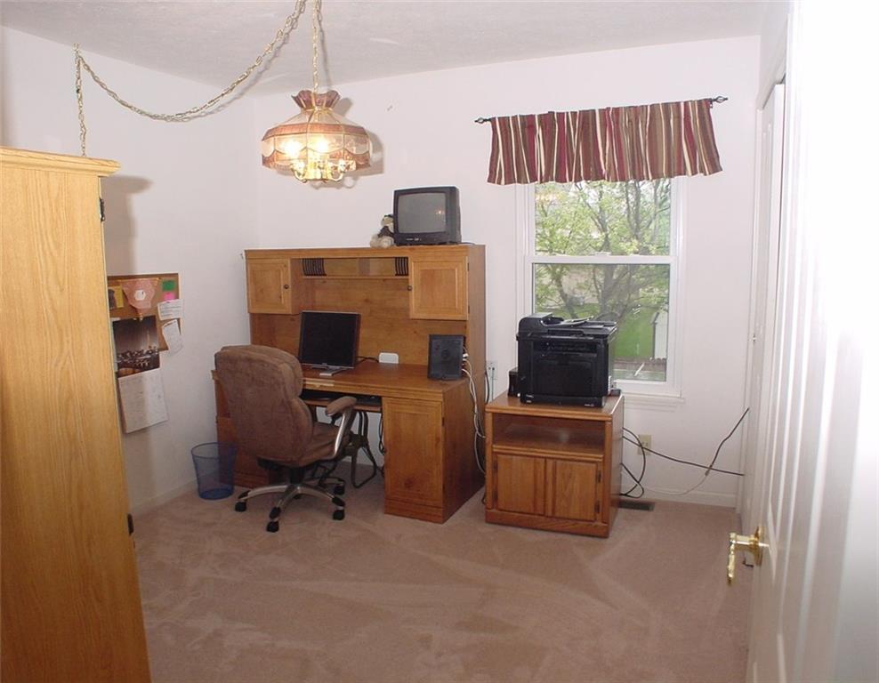 11042 Springtree Place Indianapolis, IN 46239 - Photo 21 of 24 Gallery Image 21