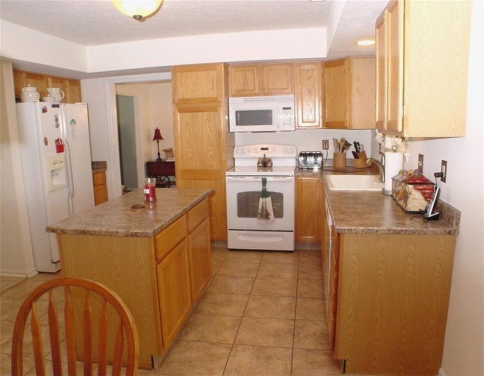11042 Springtree Place Indianapolis, IN 46239 - Photo 7 of 24 Gallery Image 7