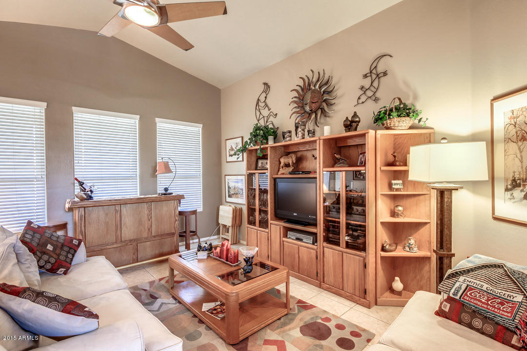3288 East Warbler Road Gilbert, AZ 85297 - Photo 13 of 45 GreatRoom2