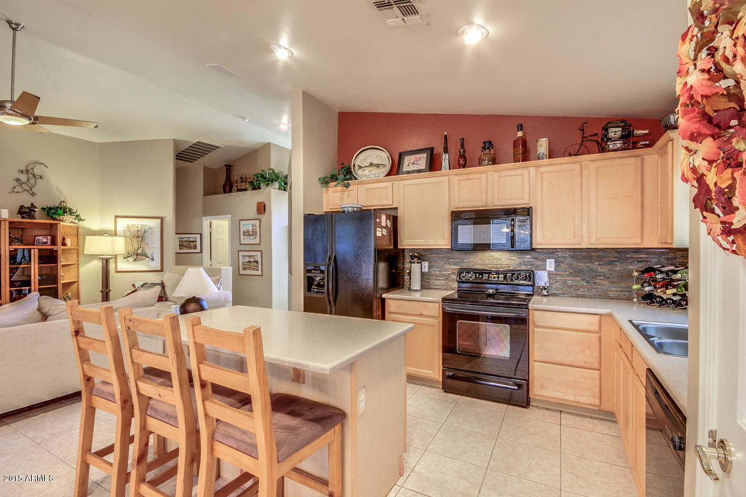 3288 East Warbler Road Gilbert, AZ 85297 - Photo 6 of 45 KitchenIsland