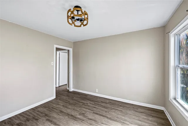 $1,995 | 1407 Bess Road, Dickinson, TX 77539