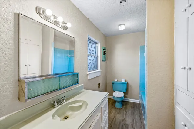 $1,995 | 1407 Bess Road, Dickinson, TX 77539