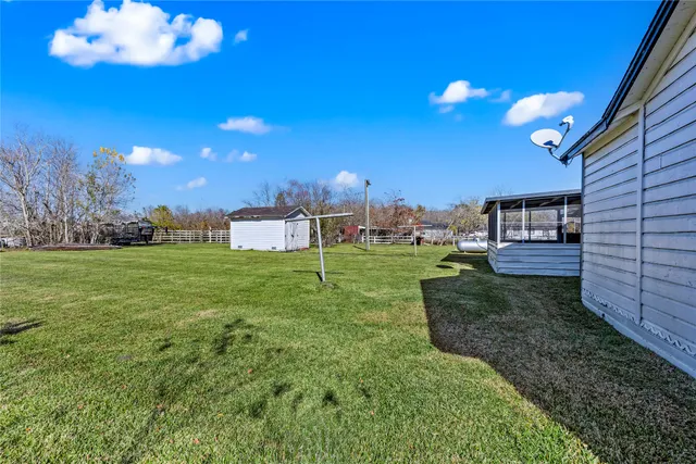 $1,995 | 1407 Bess Road, Dickinson, TX 77539