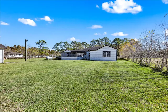 $1,995 | 1407 Bess Road, Dickinson, TX 77539