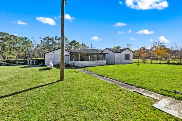 $1,995 | 1407 Bess Road, Dickinson, TX 77539