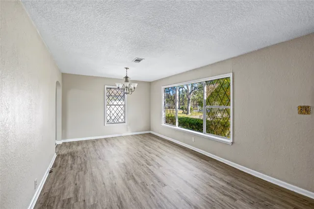 $1,995 | 1407 Bess Road, Dickinson, TX 77539