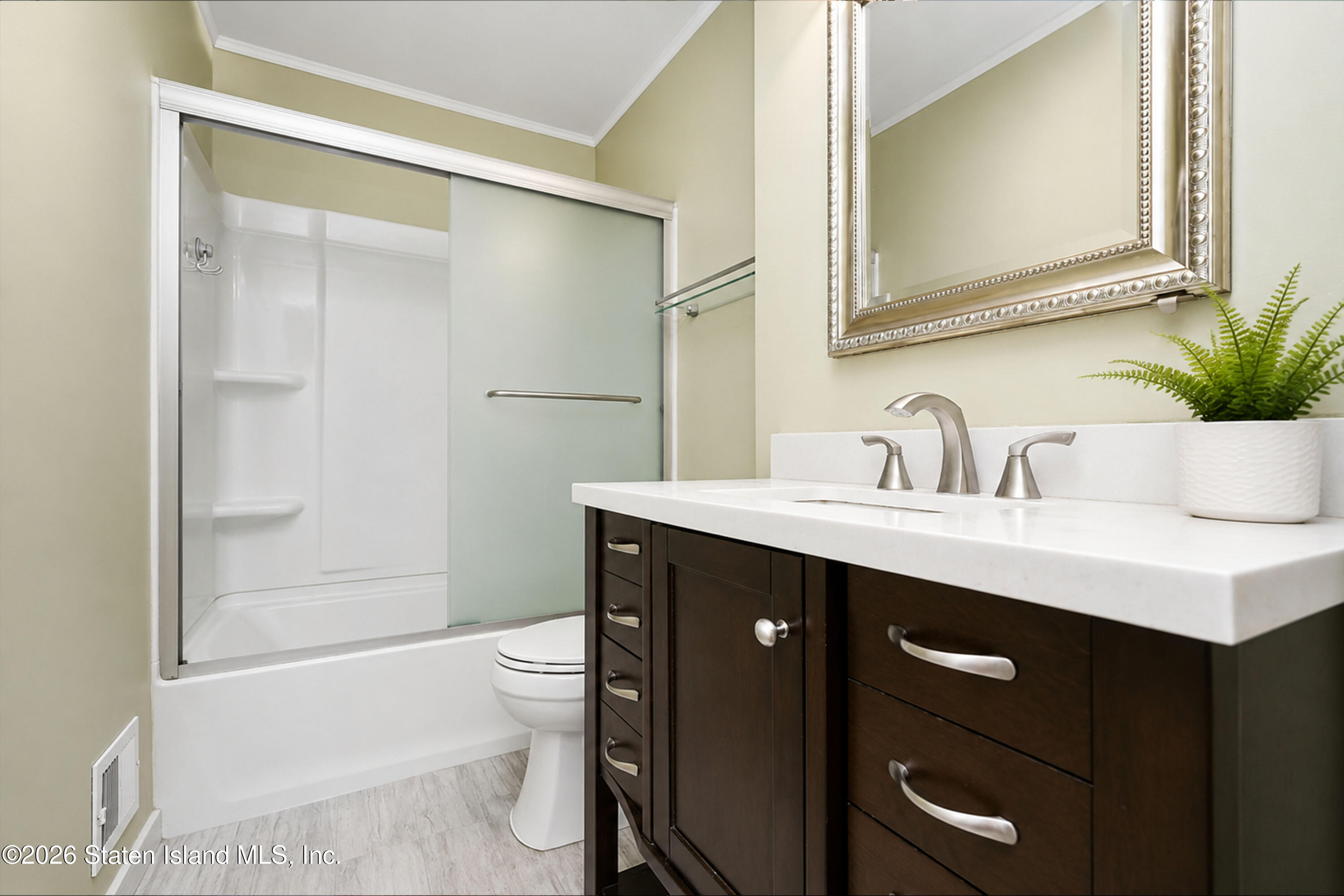 5 Redwood Loop Staten Island, NY 10309 - Photo 23 of 33 22