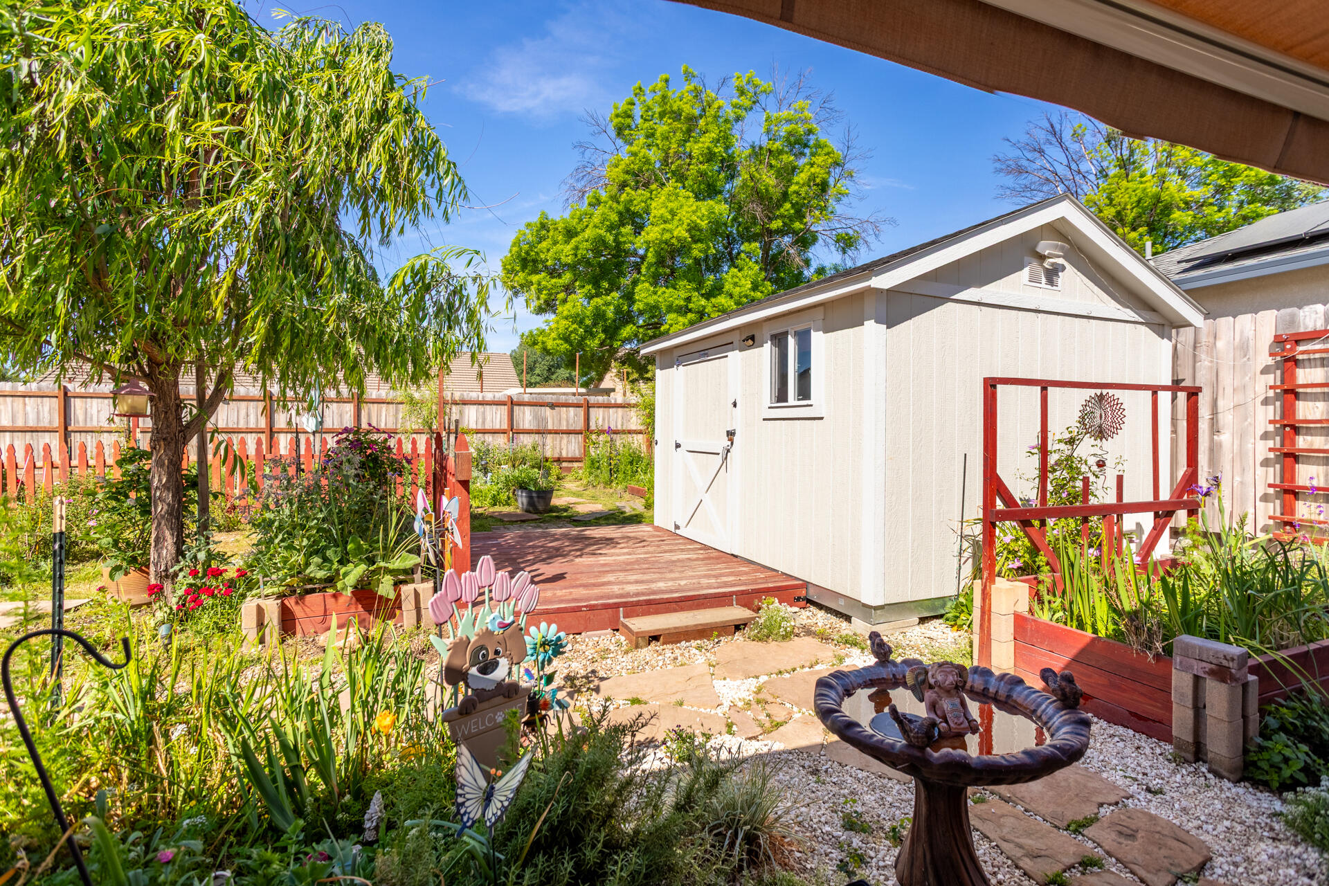 1376 Fitz Place Redding, CA 96003 - Photo 14 of 25 Shed
