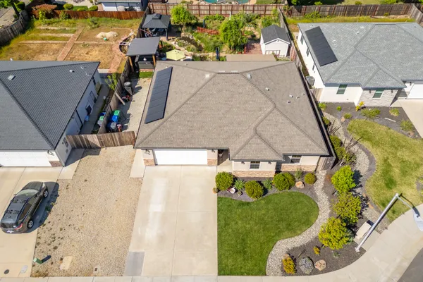 $529,900 | 1376 Fitz Place, Redding, CA 96003