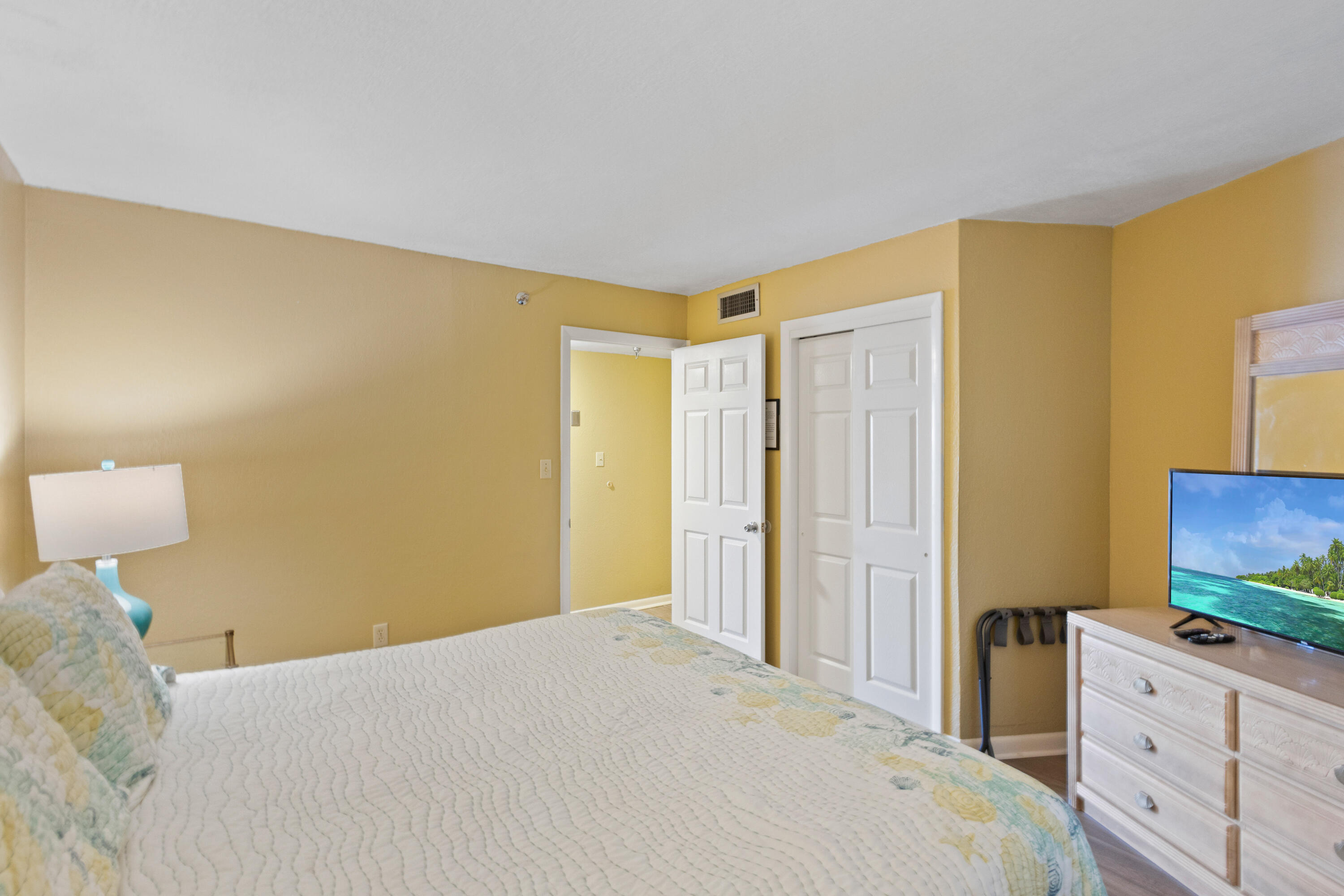 790 Santa Rosa Boulevard, Unit 206 Fort Walton Beach, FL 32548 - Photo 20 of 44 Bedroom 2