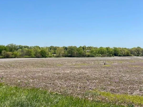 $440,000 | 10 Southwest A Sw 169th Highway, Trimble, MO 64492