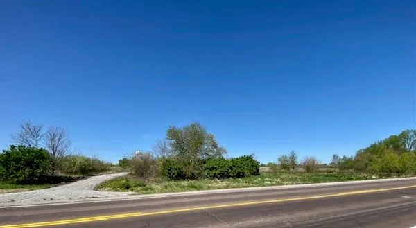 $440,000 | 10 Southwest A Sw 169th Highway, Trimble, MO 64492