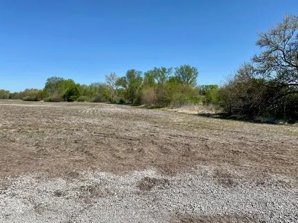$440,000 | 10 Southwest A Sw 169th Highway, Trimble, MO 64492