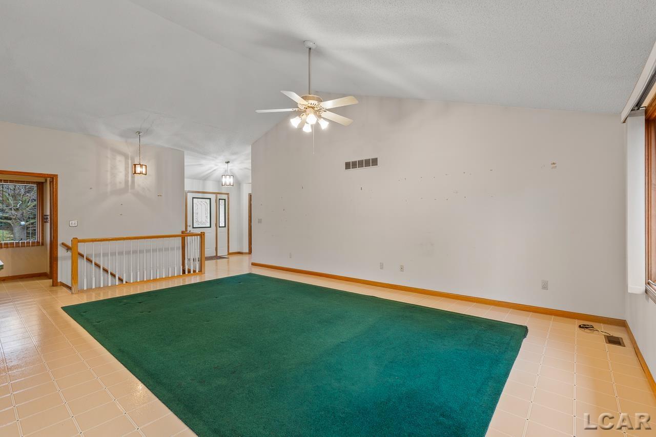 12164 Clinton Road Clinton, MI 49236 - Photo 8 of 48