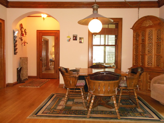 515 North Spring Street Elgin, IL 60120 - Photo 12 of 25 Gallery Image 12