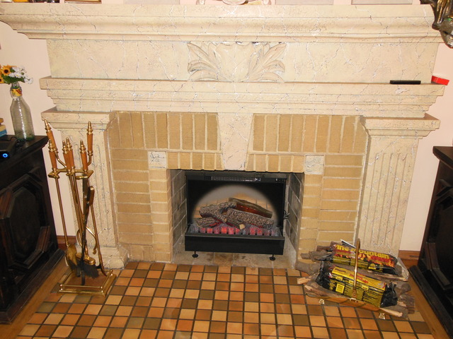 515 North Spring Street Elgin, IL 60120 - Photo 8 of 25 Gallery Image 8