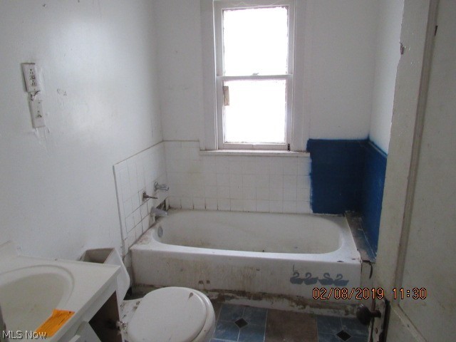 1717 Coventry Road Cleveland, OH 44118 - Photo 8 of 13 Gallery Image 8